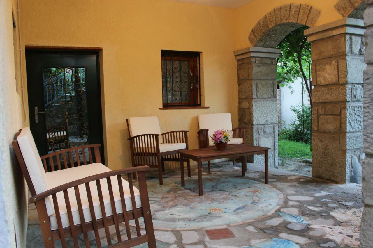 Old House Apartment With Garden Area Мцхета Экстерьер фото