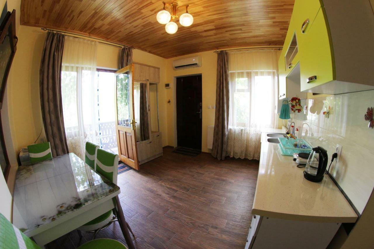 Old House Apartment With Garden Area Мцхета Экстерьер фото