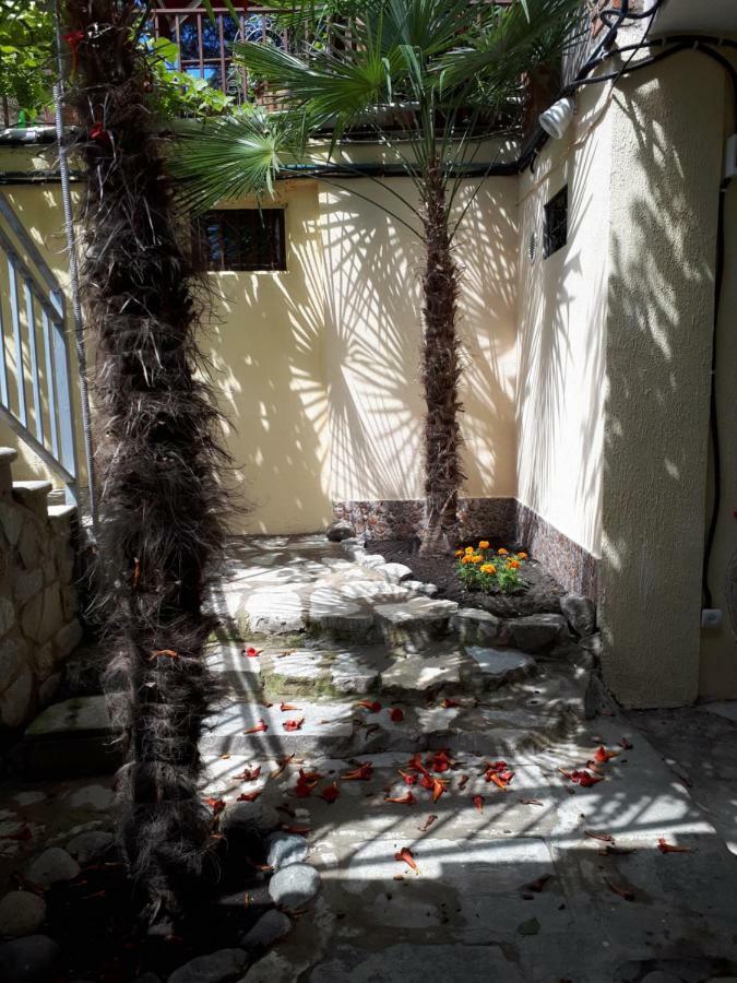 Old House Apartment With Garden Area Мцхета Экстерьер фото