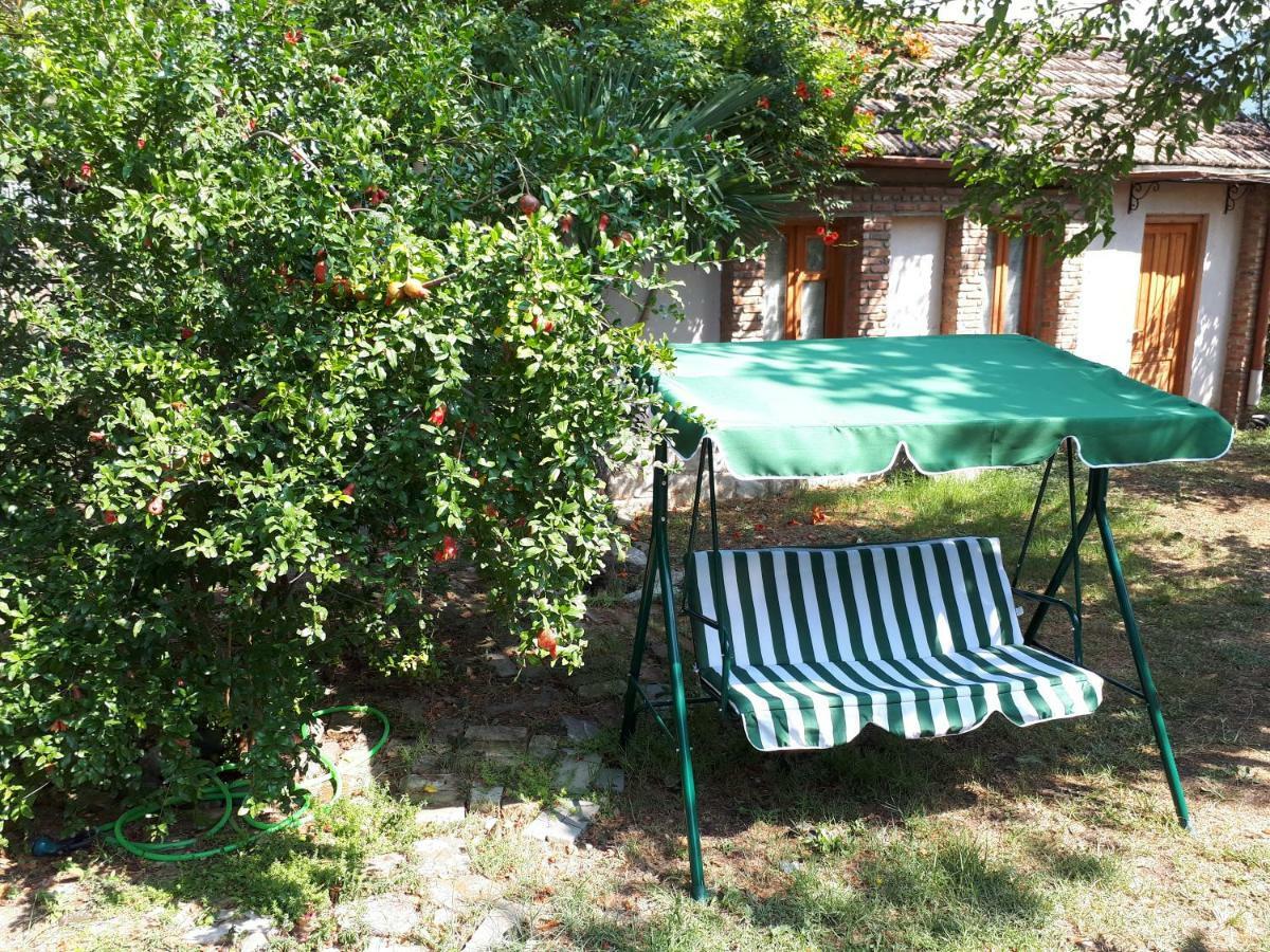 Old House Apartment With Garden Area Мцхета Экстерьер фото